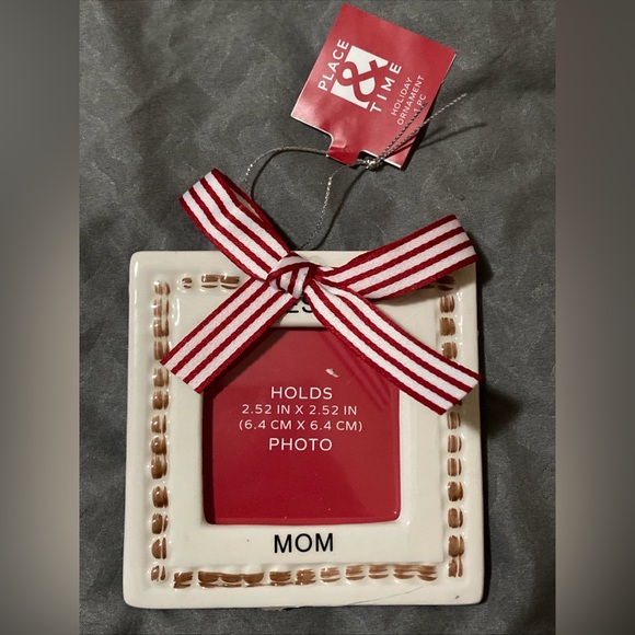 Holiday Time Best Mom Hanging Photo Picture Frame Ornament Baby Announcement - Picture 1 of 3